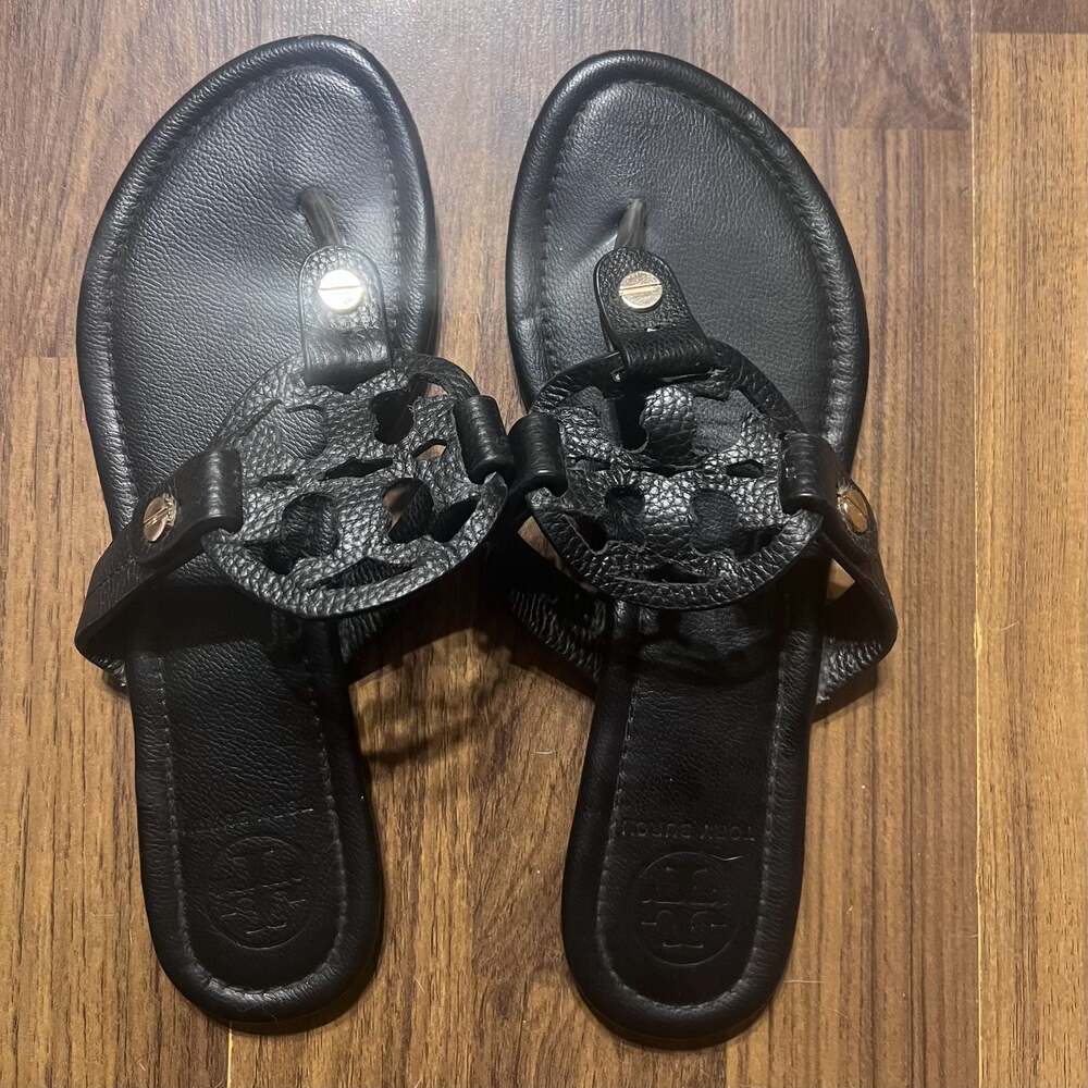 Tory Burch Miller Black Tumbled Leather Thong Sandals Estimated Size 8.5 See Pic